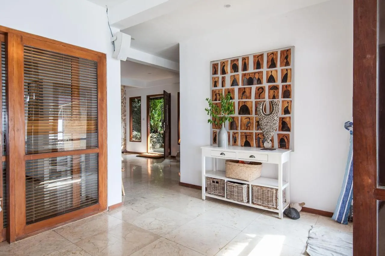 Villa Gmb Beach House Uluwatu